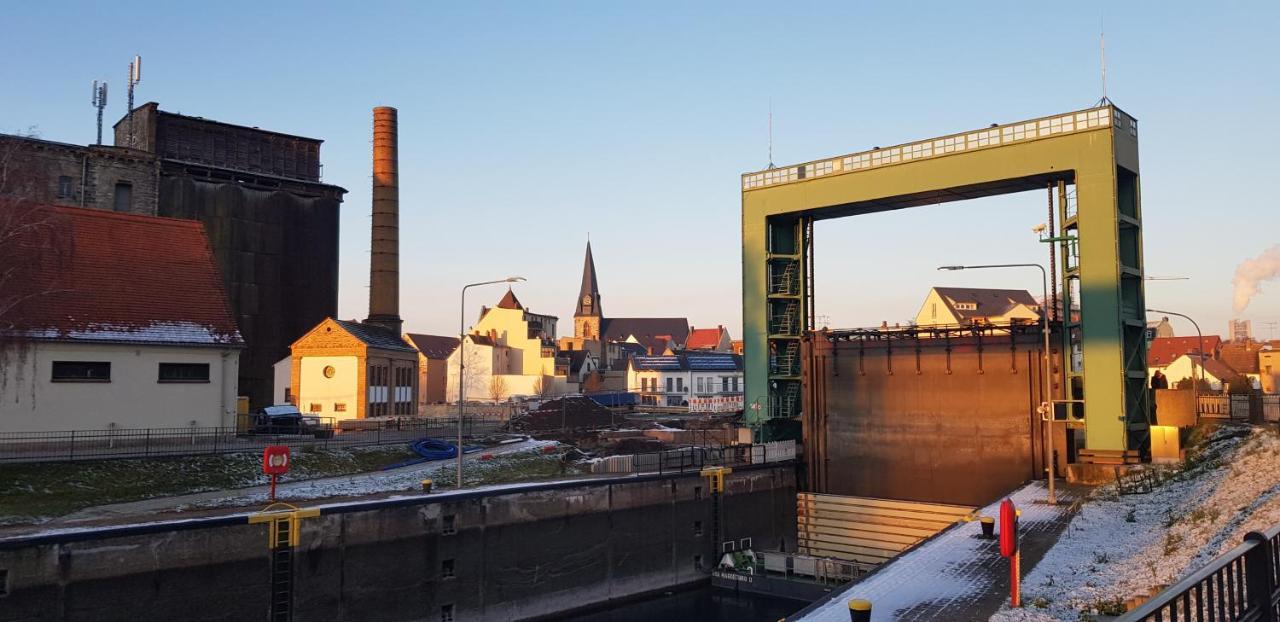 Zimmervermietung Zahn Baalberge Exteriör bild