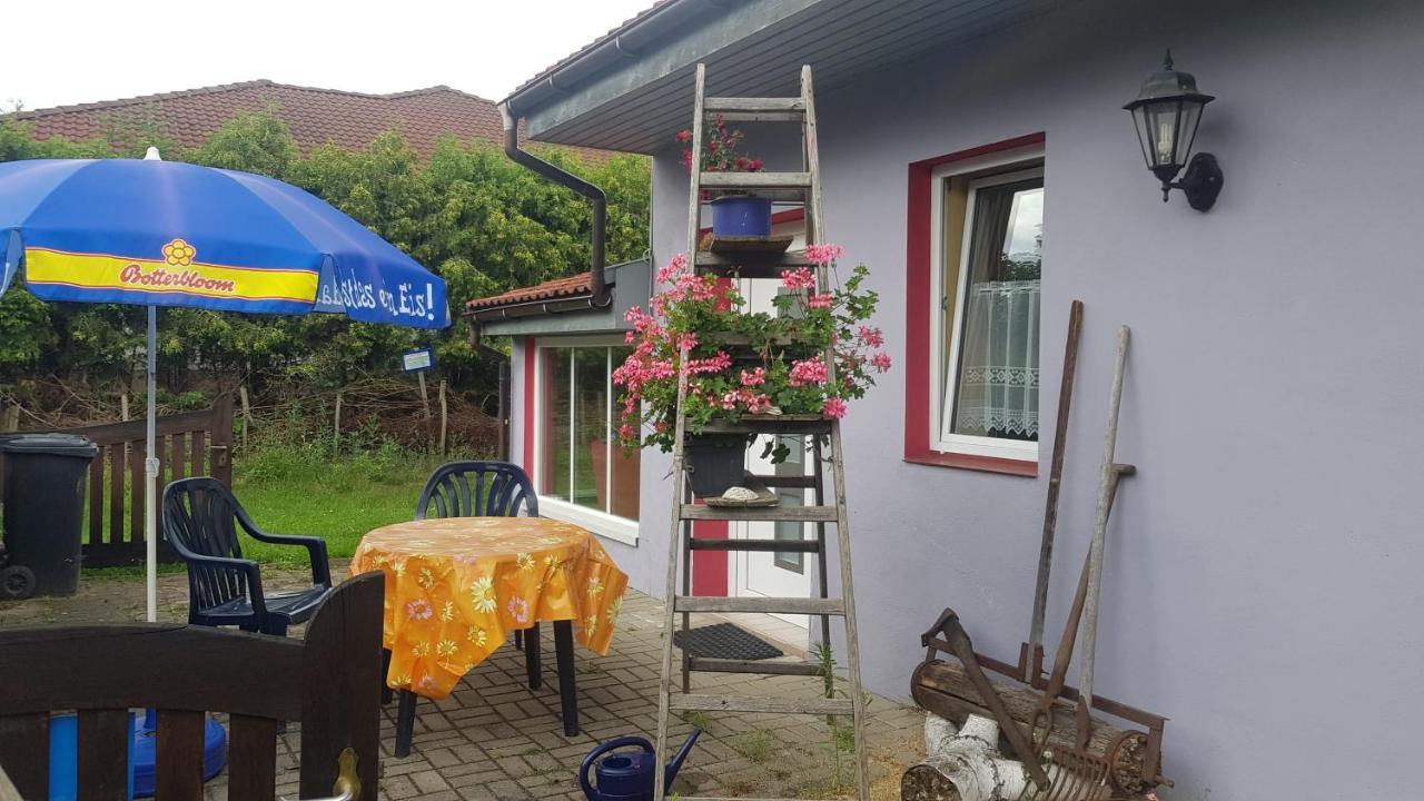 Zimmervermietung Zahn Baalberge Exteriör bild