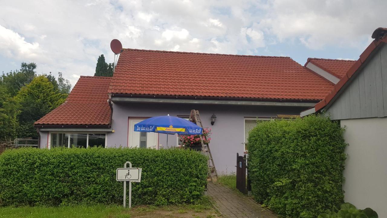 Zimmervermietung Zahn Baalberge Exteriör bild